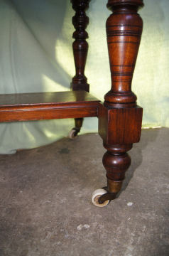 Cedar dressing stand. 4